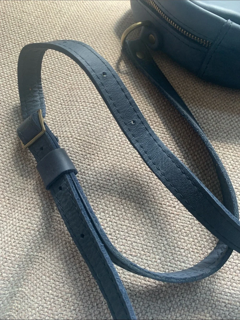 Portland Leather 9” round